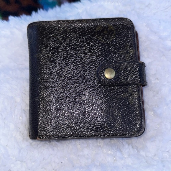 Louis Vuitton brown monogram bifold with zip around coin double pocket - Picture 4 of 12